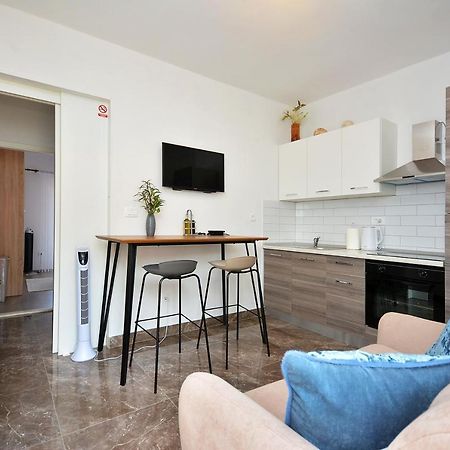Apartment 'Mimo' In Milna - Hvar Exteriör bild