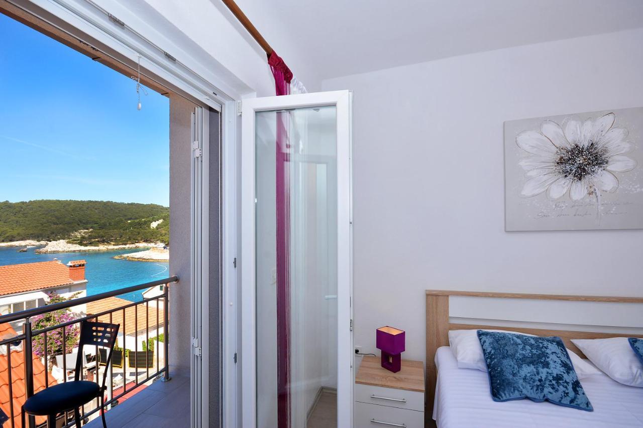 Apartment 'Mimo' In Milna - Hvar Exteriör bild