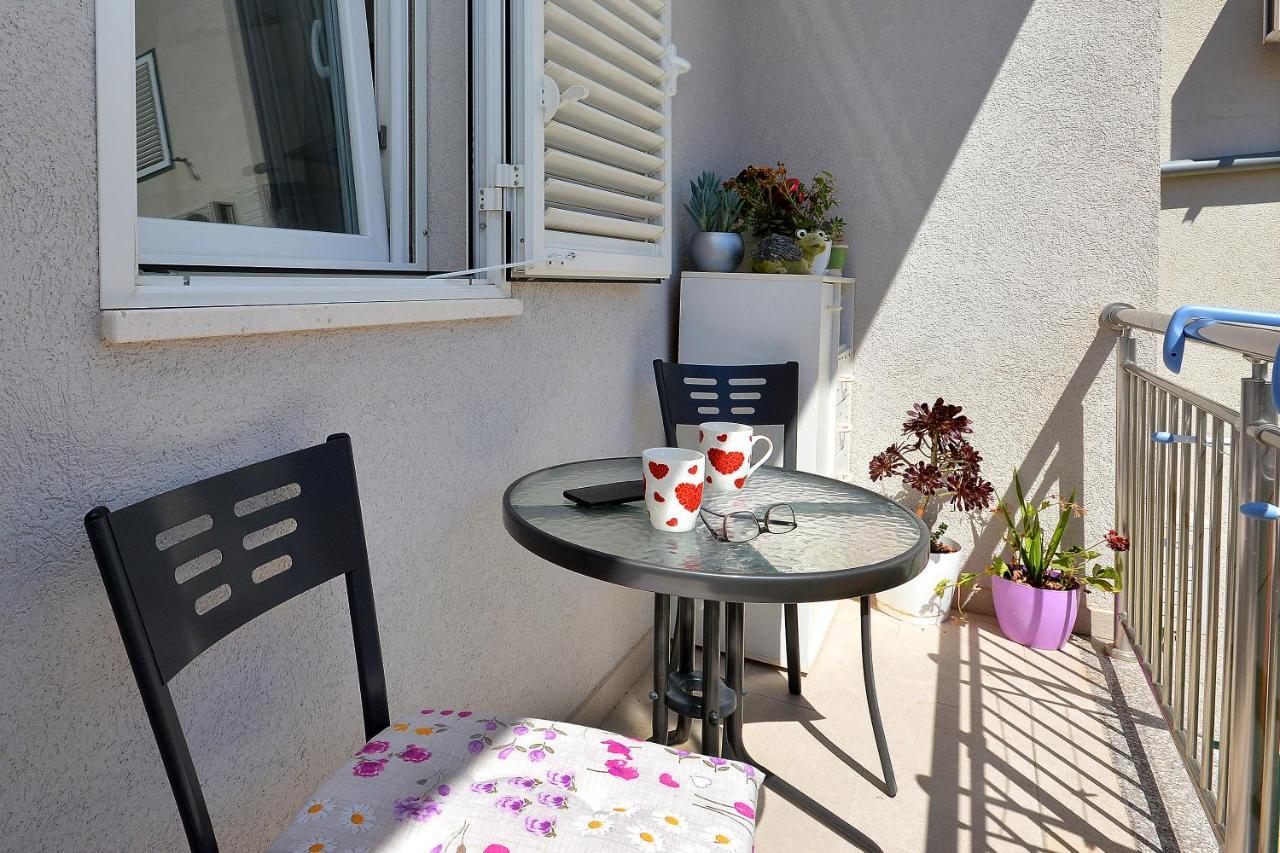 Apartment 'Mimo' In Milna - Hvar Exteriör bild